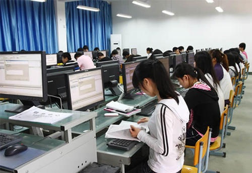 武汉凡谷电子职业技术学校计算机应用专业